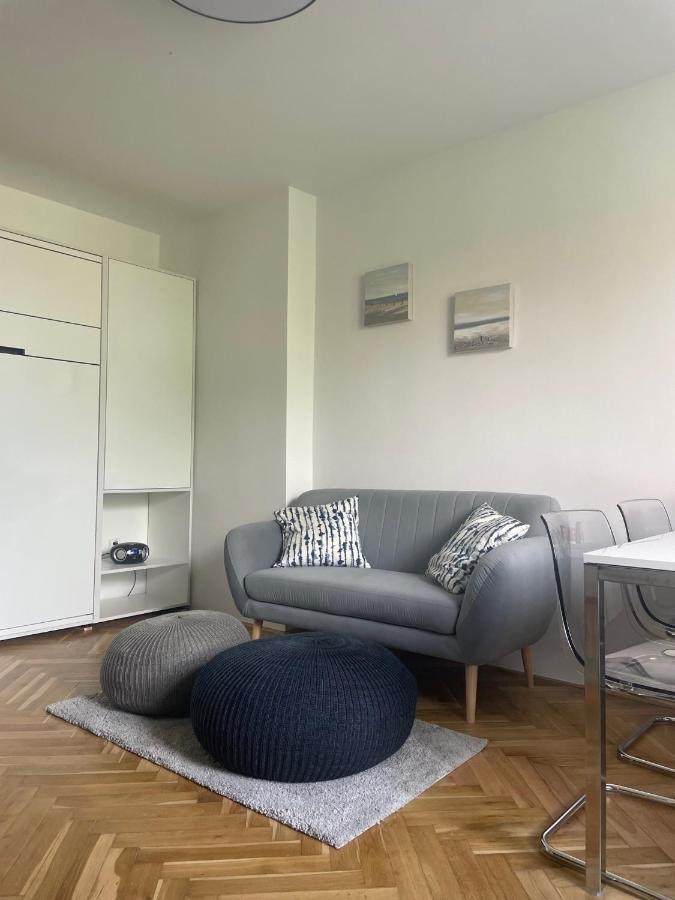 Apartment V Kratke Kamenicky Senov